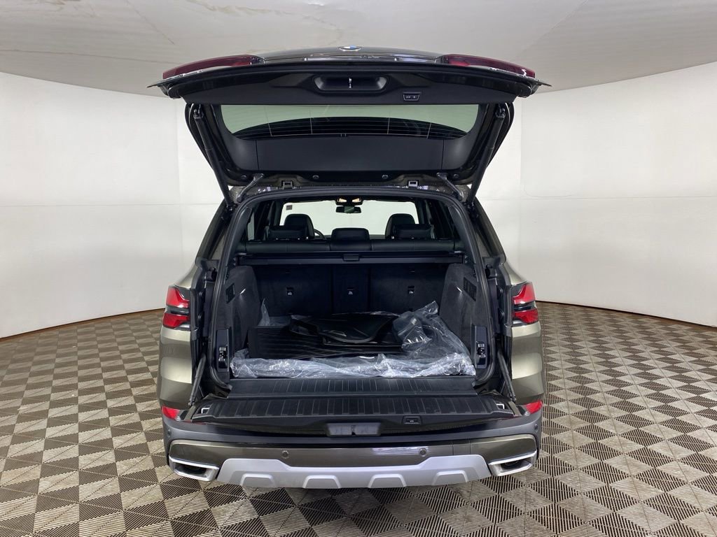 Used 2026 BMW X5 xDrive40i w/ Climate Comfort Package image 20