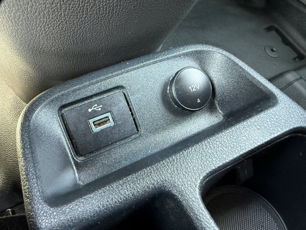 Used 2022 Ford Transit Connect XL FWD image 27