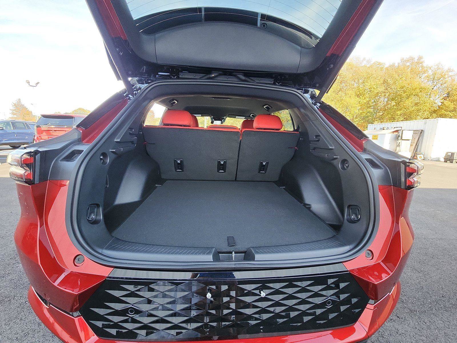 New 2026 Chevrolet Equinox EV RS image 25