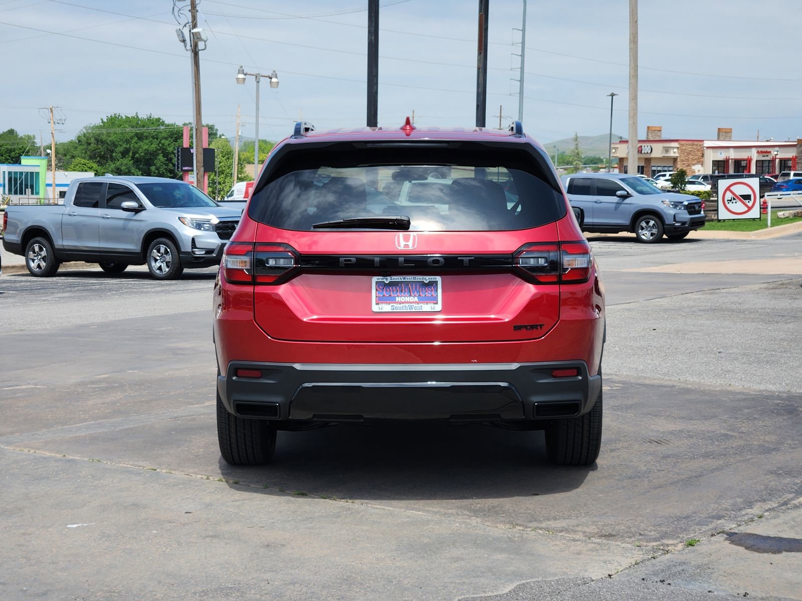New 2026 Honda Pilot Sport image 8