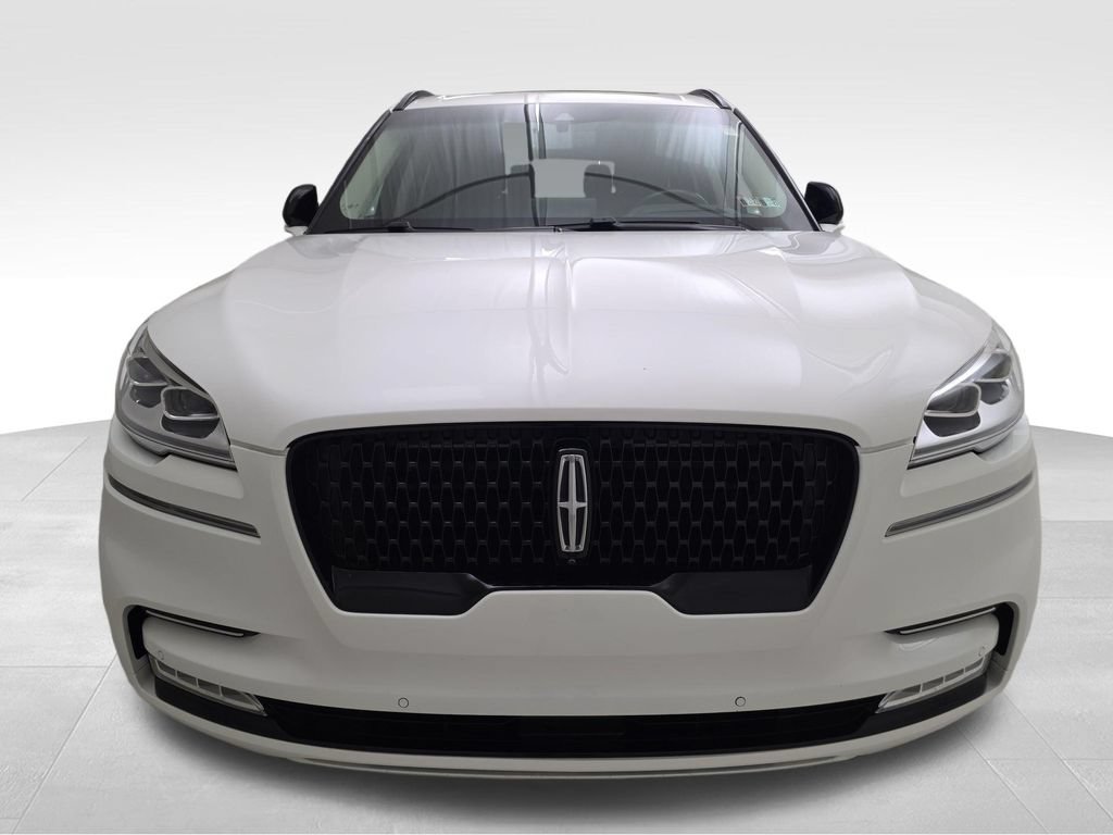 Used 2023 Lincoln Aviator Reserve w/ Equipment Group 201A AWD/4WD image 3