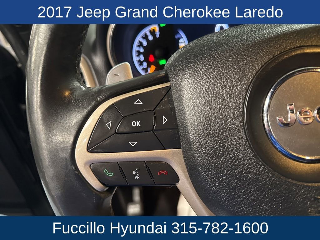 Used 2017 Jeep Grand Cherokee Laredo image 16