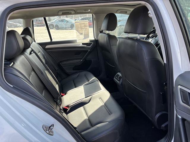 Used 2016 Volkswagen Golf 4dr Auto TSI image 13