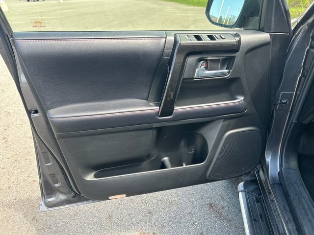 Used 2019 Toyota 4Runner TRD Off-Road Premium image 10