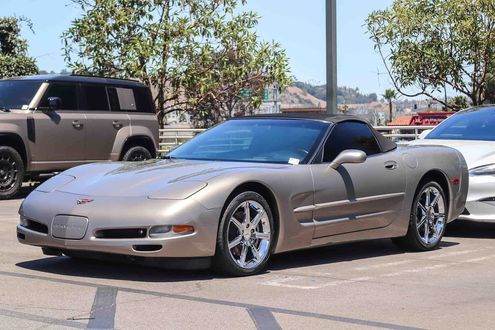 Used 2002 Chevrolet Corvette Convertible w/ Preferred Equipment Group2 RWD image 1