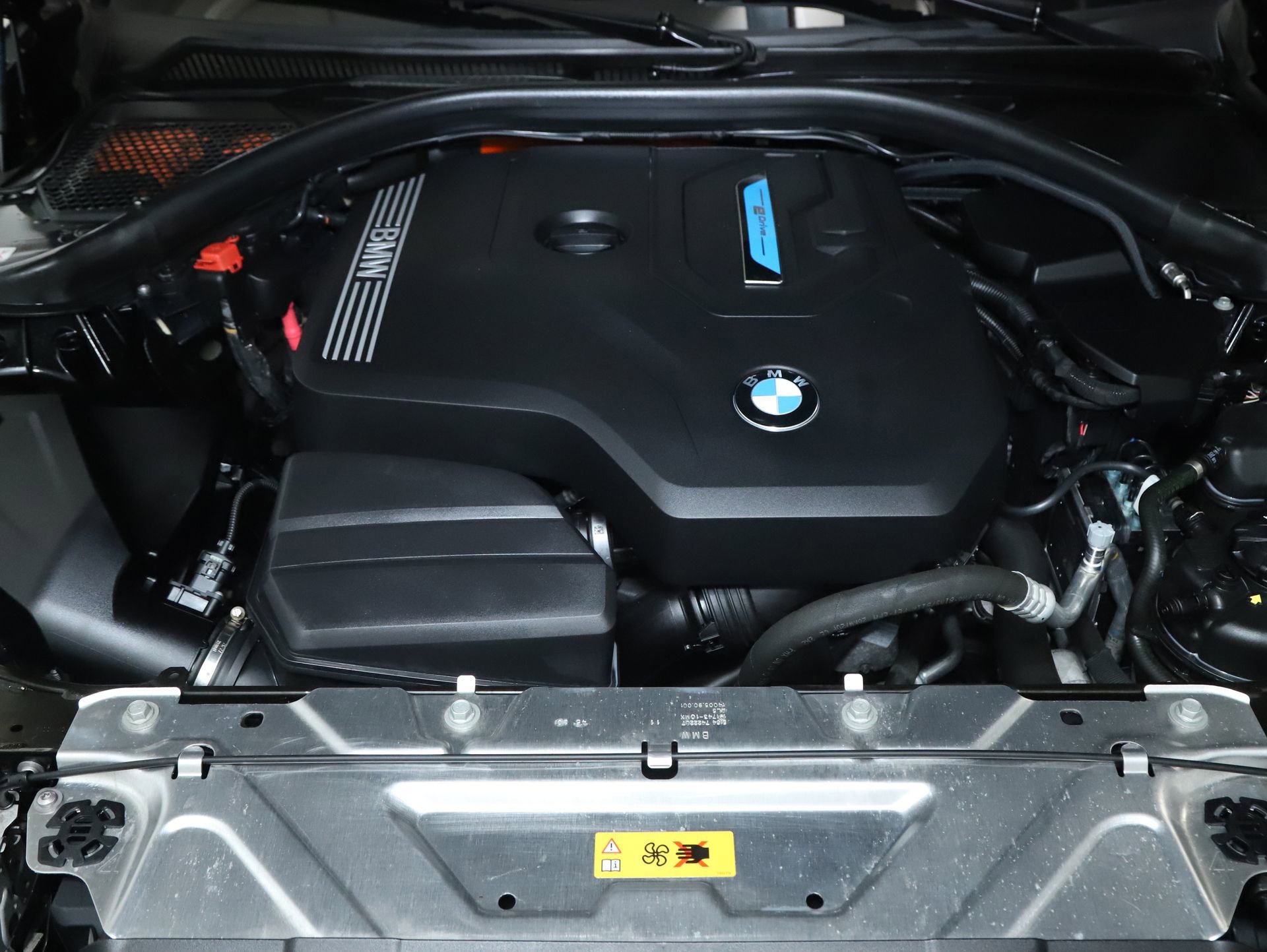 Used 2021 BMW 330e xDrive w/ Premium Package image 37