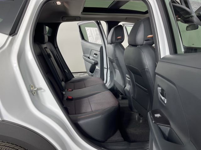 New 2026 Nissan Kicks SR w/ SR Premium Package image 44