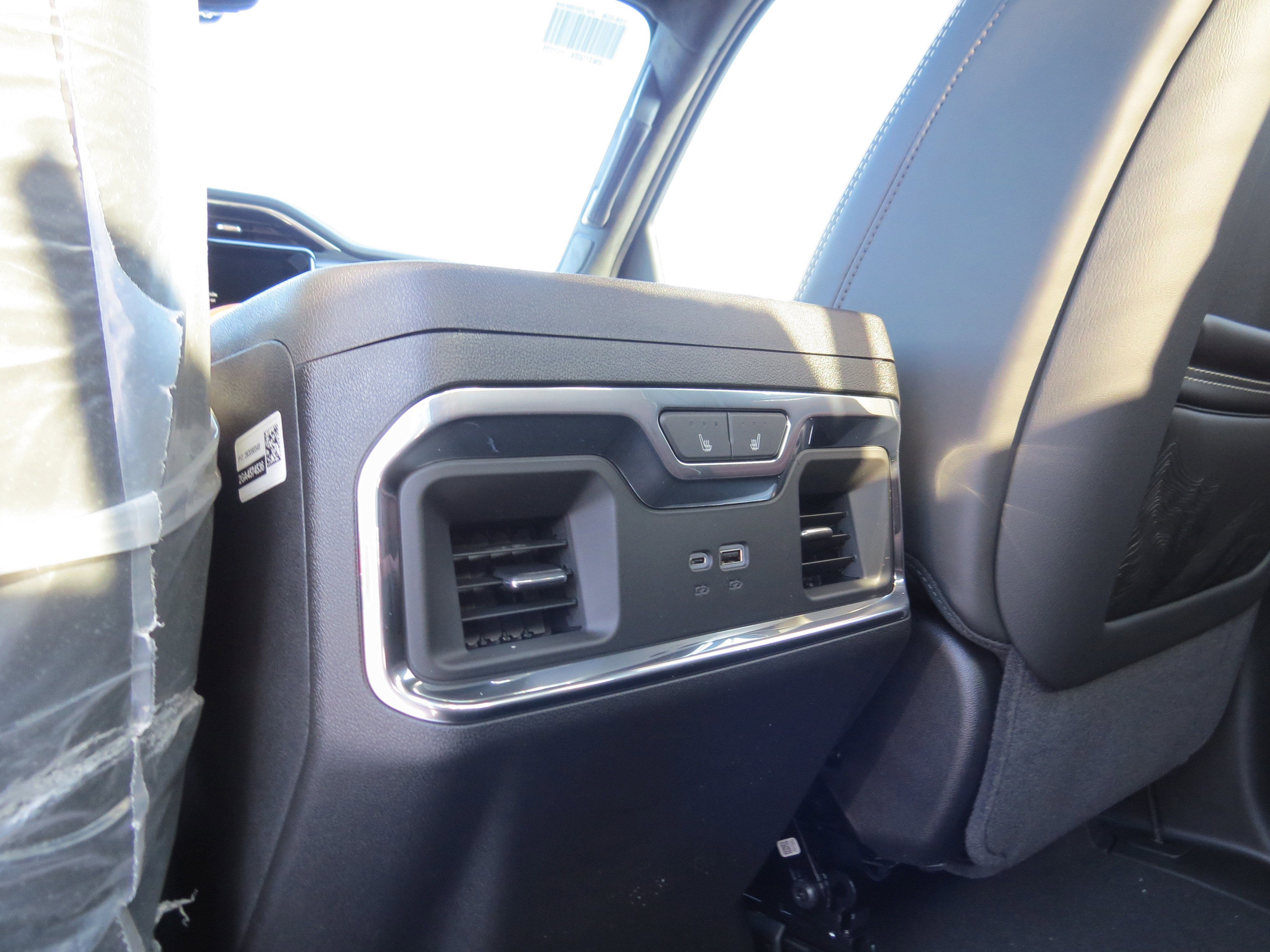 New 2026 GMC Sierra 2500 Denali Ultimate w/ Max Trailering Package image 19