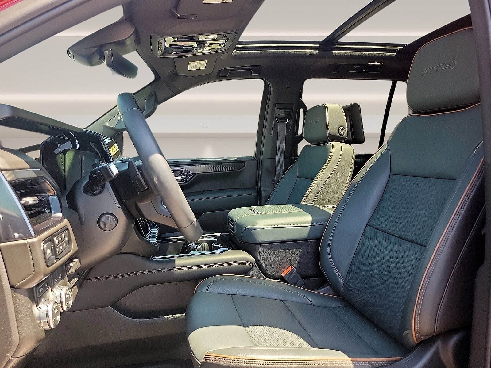 Used 2026 GMC Yukon AT4 w/ AT4 Premium Plus Package AWD/4WD image 13