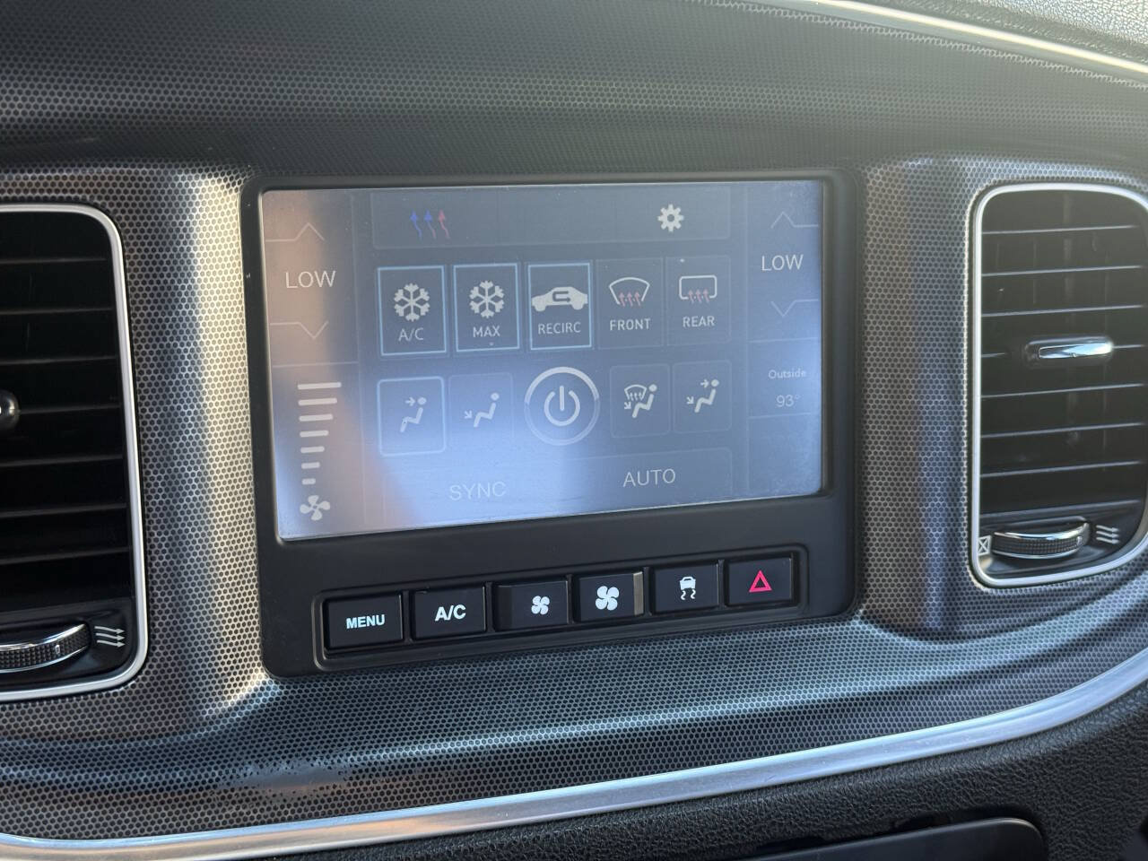 Used 2018 Dodge Charger R/T RWD image 28