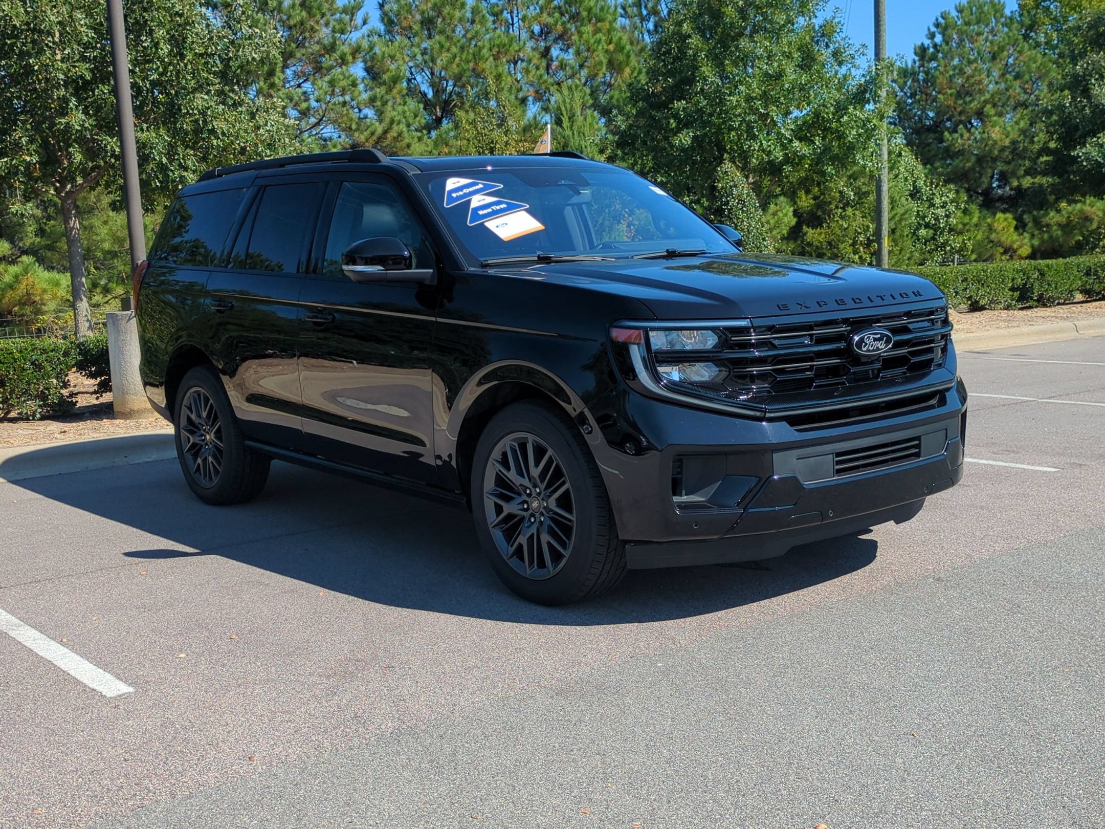 Certified 2025 Ford Expedition Platinum w/ Stealth Performance Package