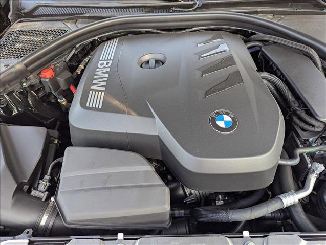 Used 2025 BMW 330i Sedan w/ Premium Package image 16