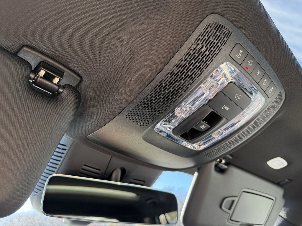 New 2026 Mercedes-Benz GLB 250 4MATIC image 24