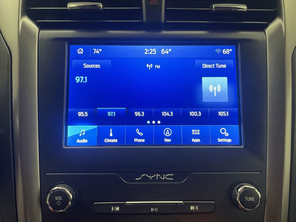 Used 2020 Ford Fusion SEL FWD image 7