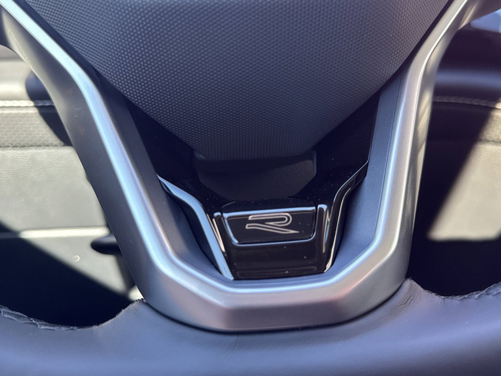 New 2026 Volkswagen Atlas SEL Premium R-Line image 32