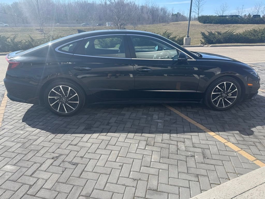 Used 2021 Hyundai Sonata Limited w/ Cargo Package image 8