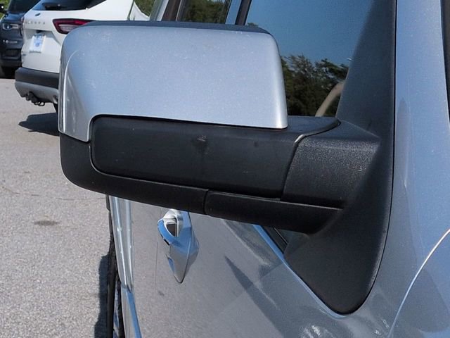Used 2012 Ford Expedition Limited RWD image 12