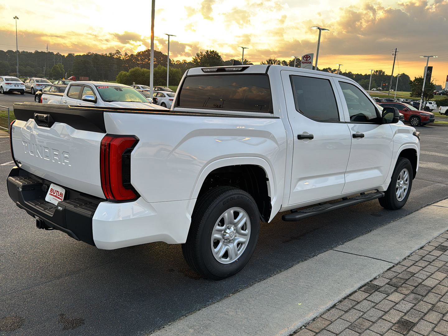 New 2026 Toyota Tundra SR image 5