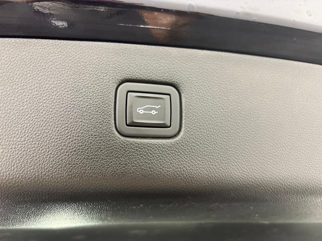 Used 2021 Chevrolet Blazer RS w/ Enhanced Convenience Package AWD/4WD image 28