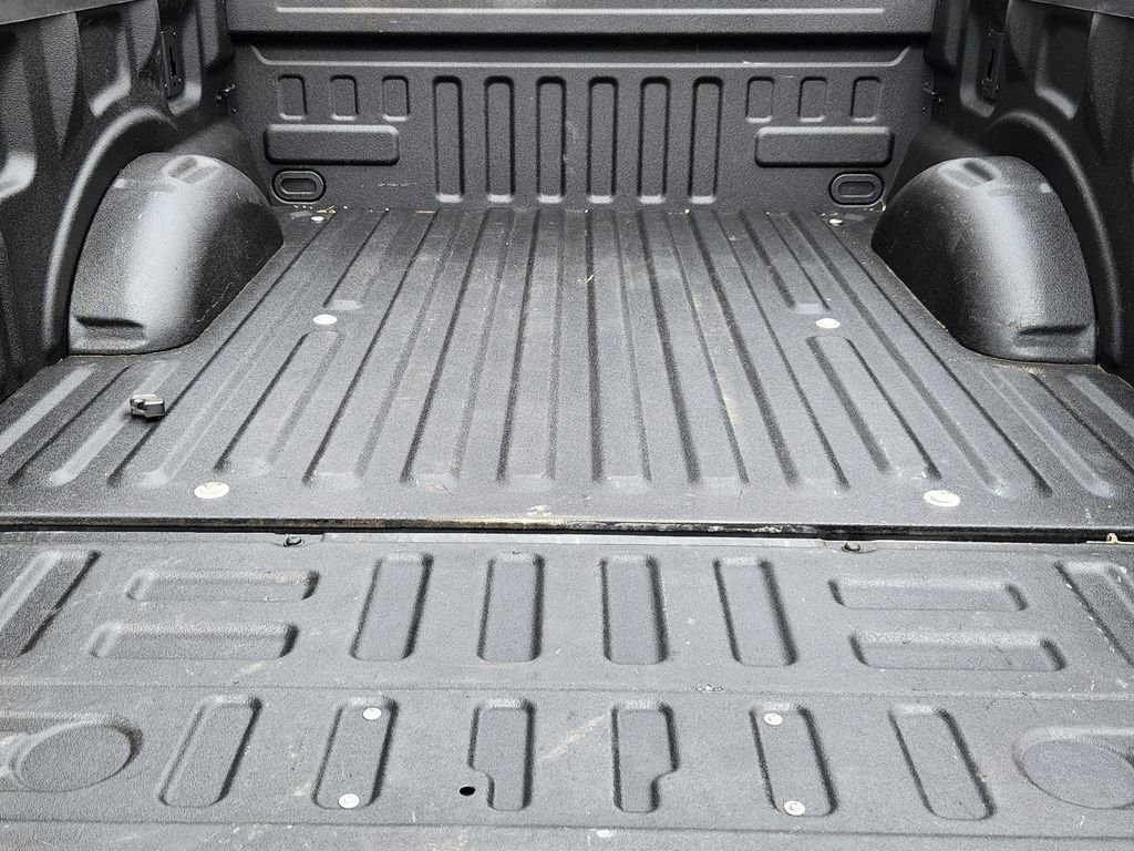 Used 2018 Ford F150 Lariat w/ Equipment Group 501A Mid AWD/4WD image 21