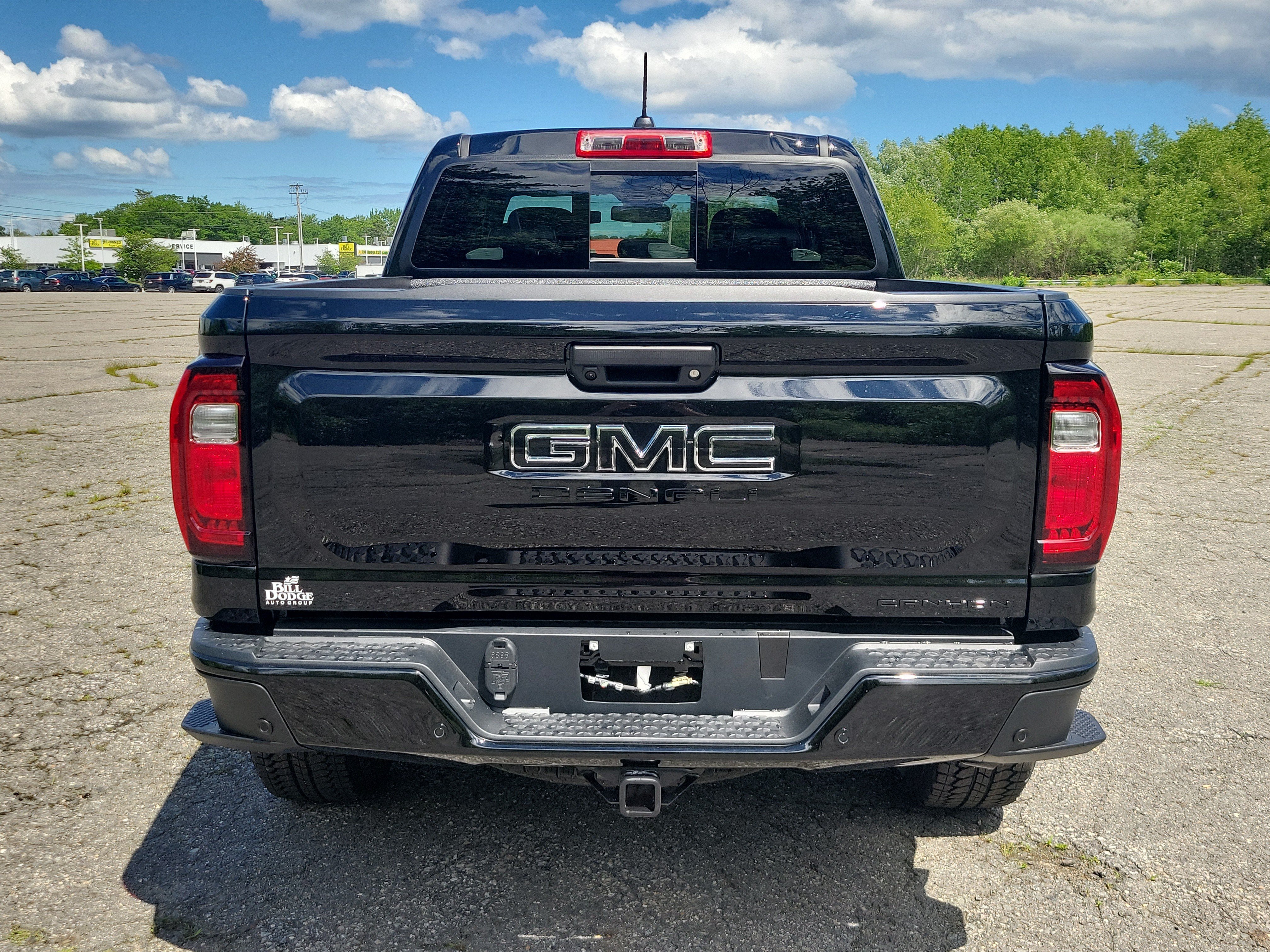 New 2026 GMC Canyon Denali w/ LPO, Denali Black Edition AWD/4WD image 6