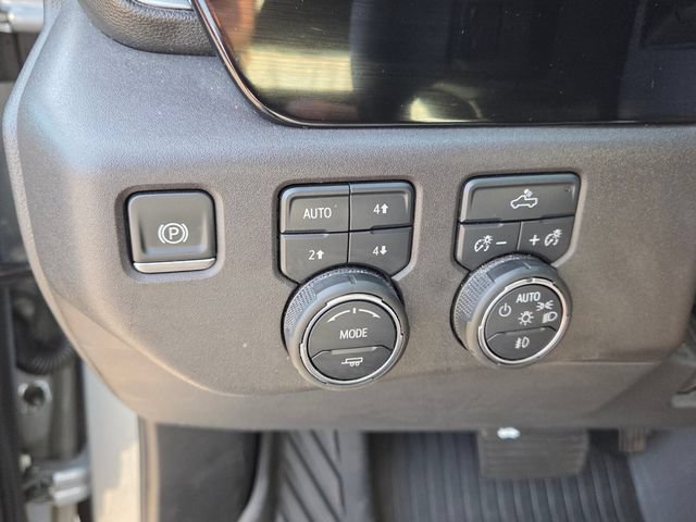 Used 2025 Chevrolet Silverado 1500 LT Trail Boss w/ Convenience Package II AWD/4WD image 27
