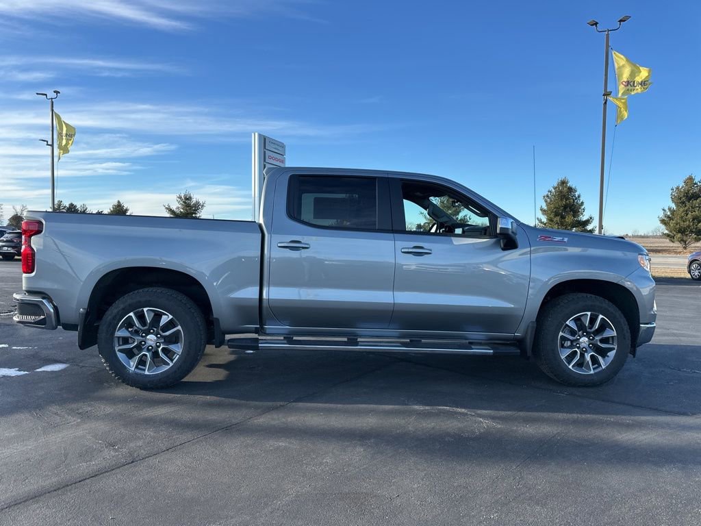New 2026 Chevrolet Silverado 1500 LT w/ Z71 Off-Road Package image 4
