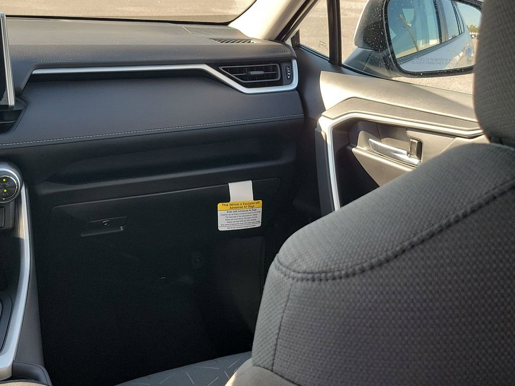 New 2025 Toyota RAV4 XLE image 26