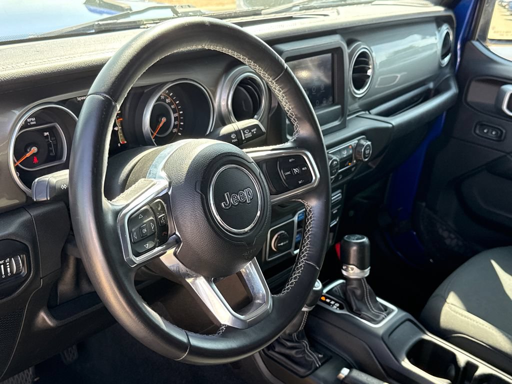 Used 2018 Jeep Wrangler Unlimited Sahara AWD/4WD image 18
