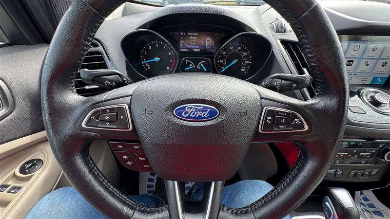Used 2019 Ford Escape Titanium AWD/4WD image 30