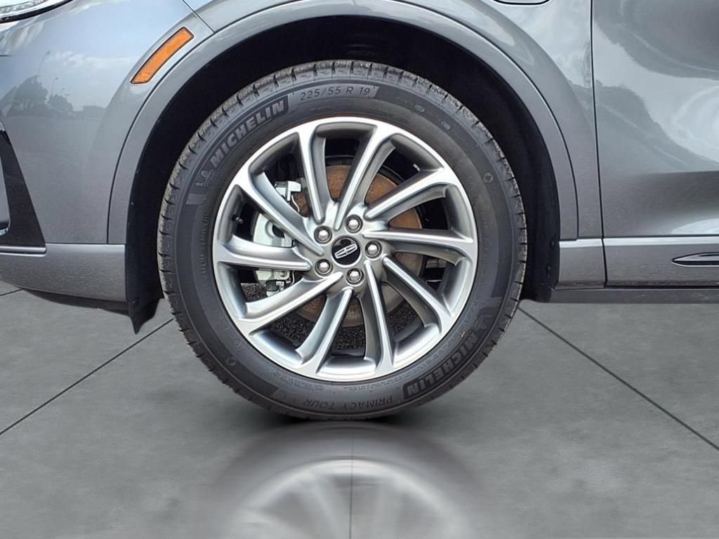 New 2025 Lincoln Corsair Grand Touring w/ Equipment Group 302A AWD/4WD image 12