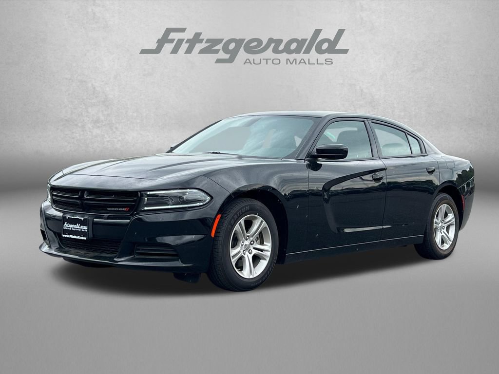 Used 2023 Dodge Charger SXT RWD image 2