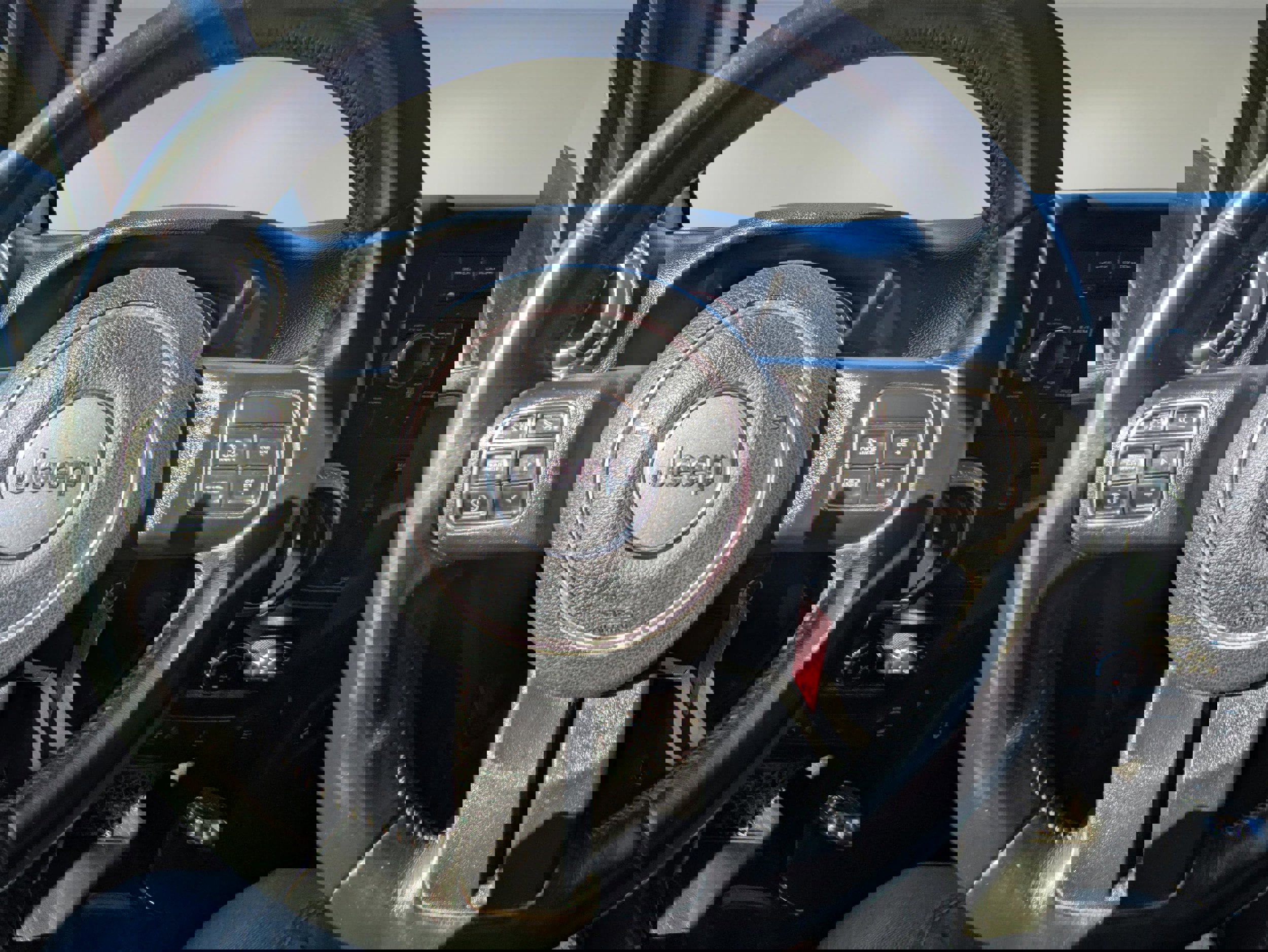 Used 2017 Jeep Wrangler Unlimited Rubicon w/ Connectivity Group image 22