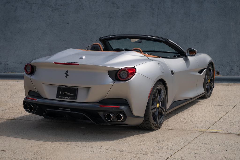 Certified 2019 Ferrari Portofino image 8
