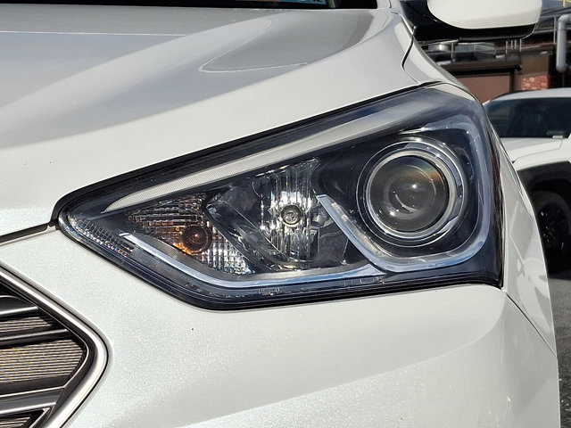 Used 2017 Hyundai Santa Fe Sport image 8