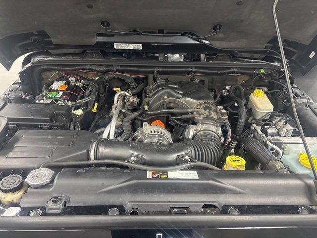 Used 2014 Jeep Wrangler Unlimited Sahara w/ Connectivity Group image 22