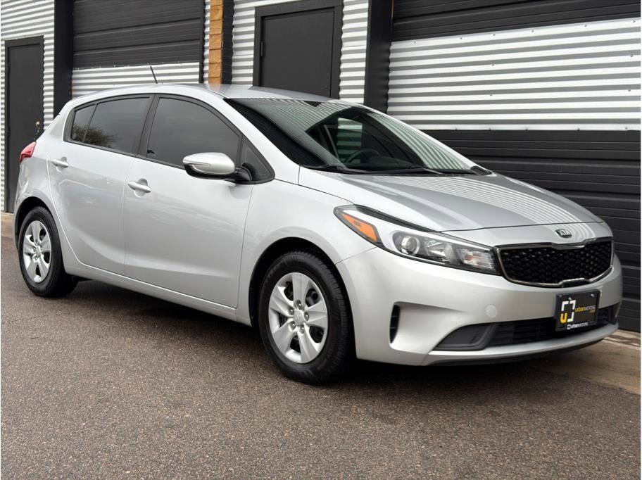 Used 2017 Kia Forte LX FWD image 11