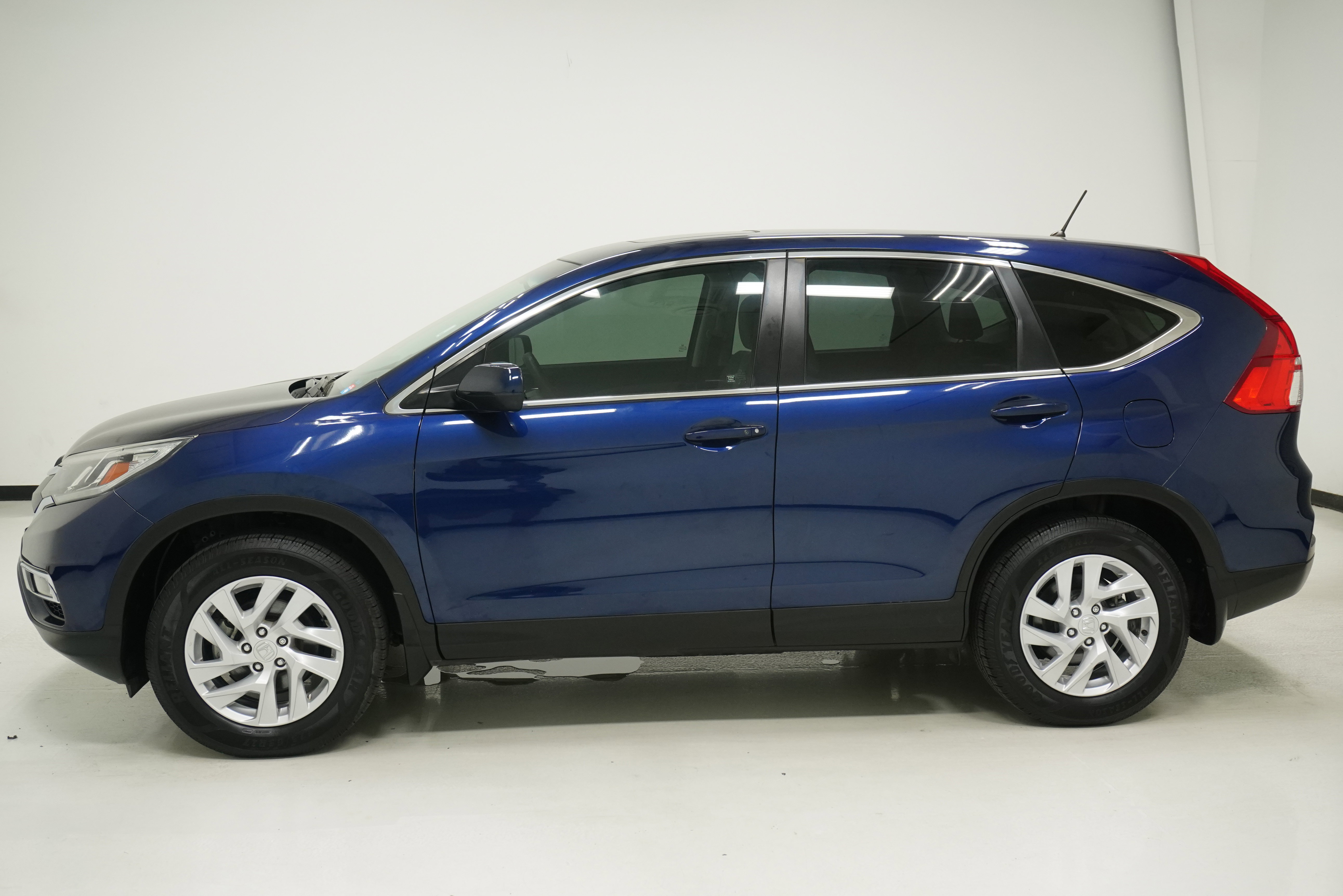 Used 2015 Honda CR-V EX image 7