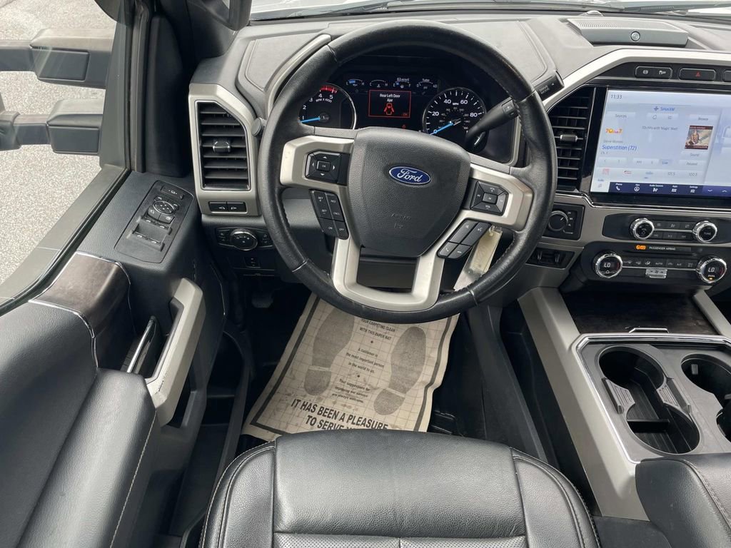 Used 2022 Ford F350 Lariat image 14