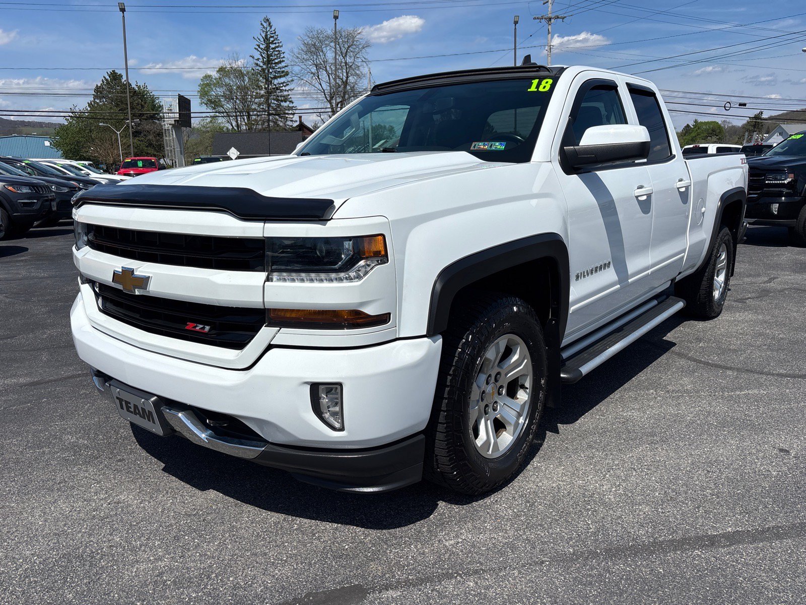 Used 2018 Chevrolet Silverado 1500 LT w/ All Star Edition AWD/4WD image 3