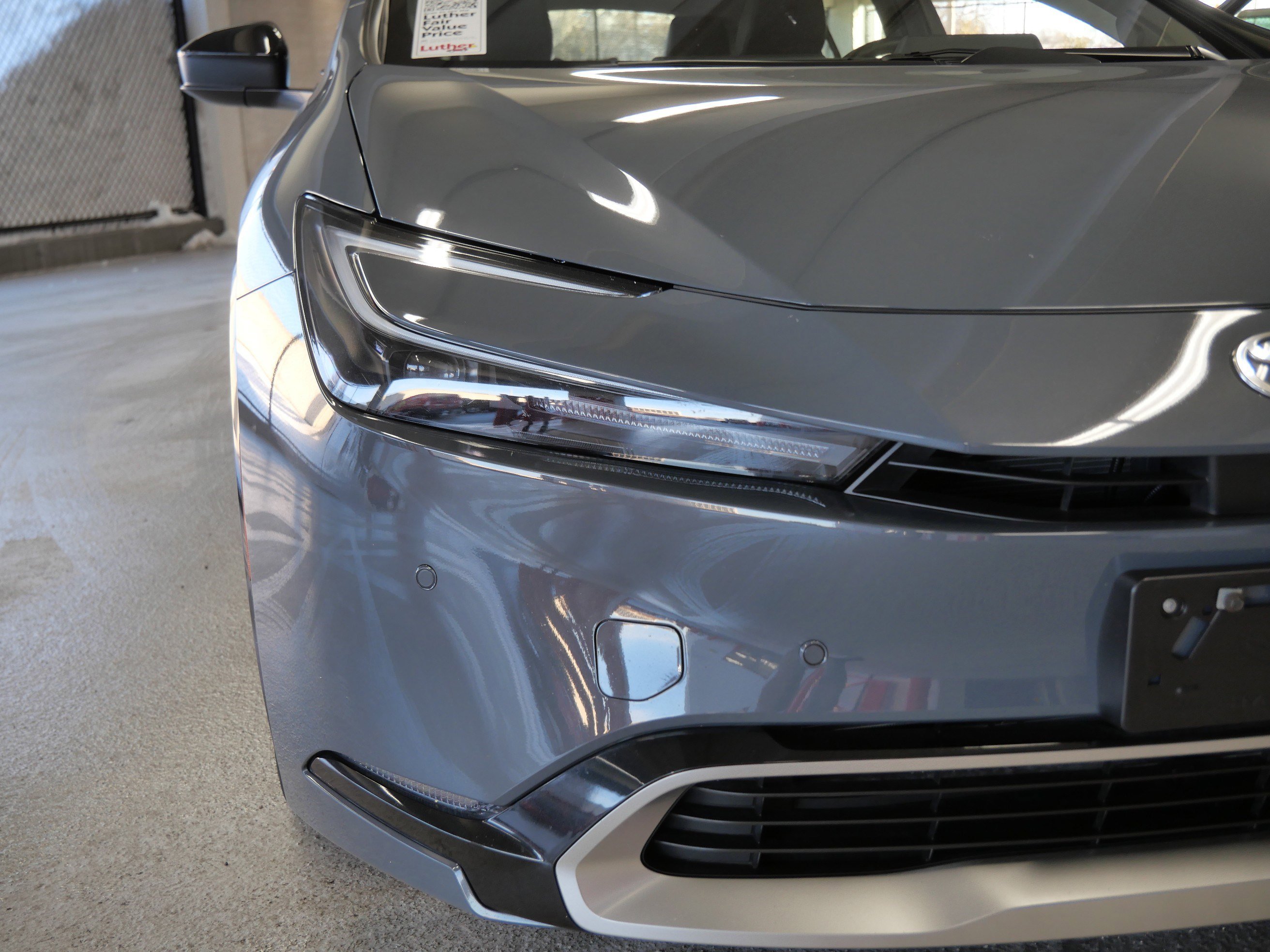 Used 2023 Toyota Prius Prime Premium image 17