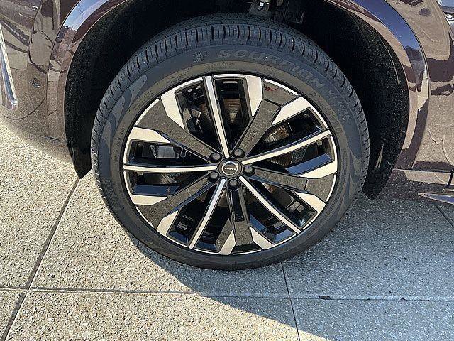New 2026 Volvo XC90 T8 Ultra w/ Protection Package Premier AWD/4WD image 12