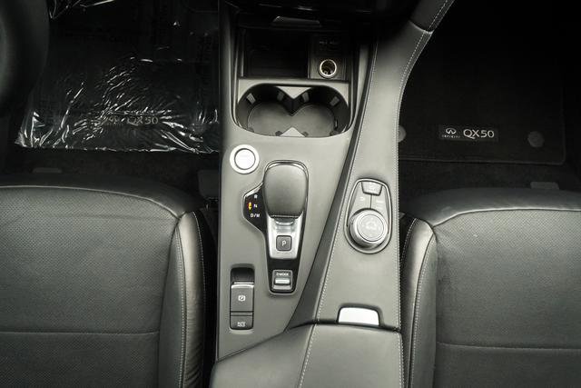 Used 2022 INFINITI QX50 Essential FWD image 19
