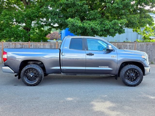 Used 2020 Toyota Tundra SR5 w/ SR5 Upgrade Package AWD/4WD image 16