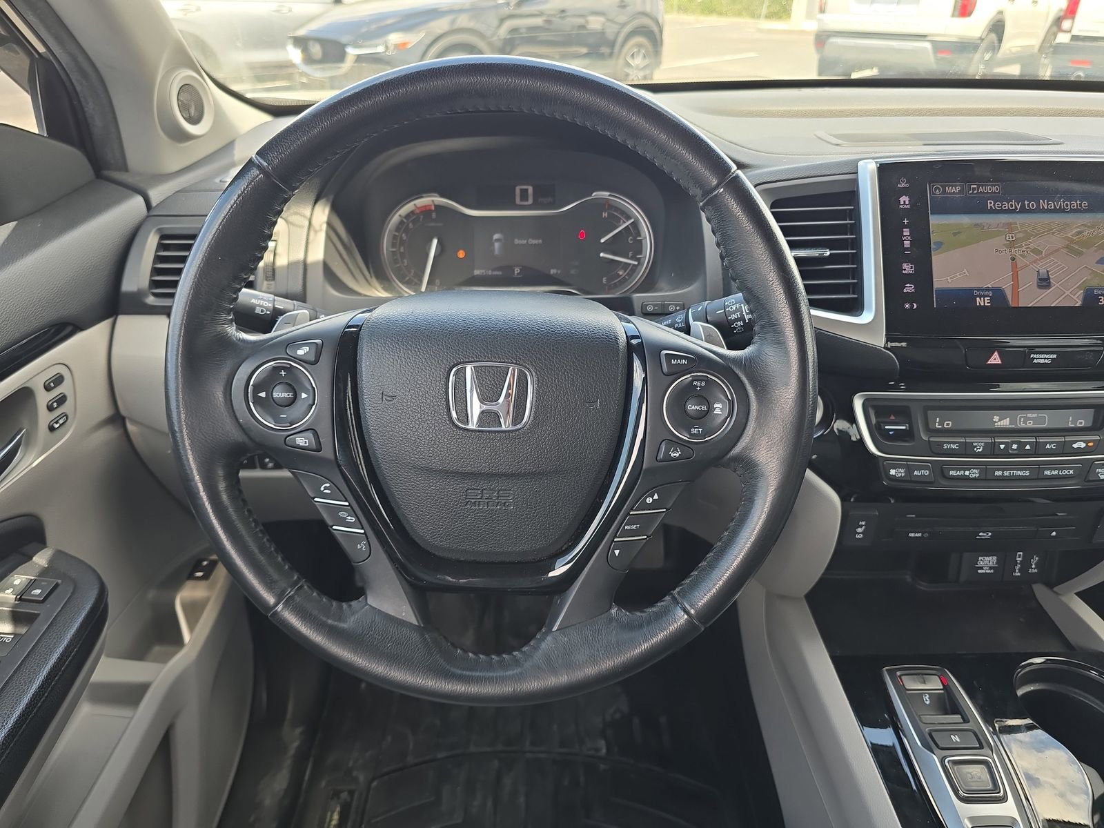 Used 2018 Honda Pilot Touring image 10