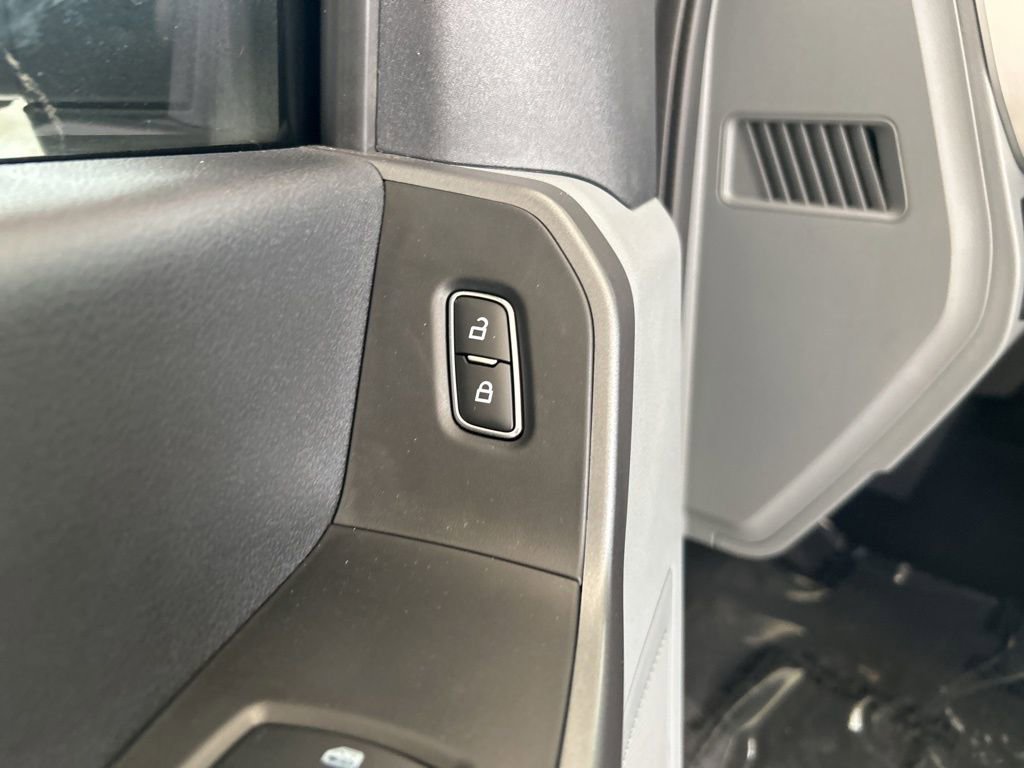 Used 2025 Ford F350 XLT image 40