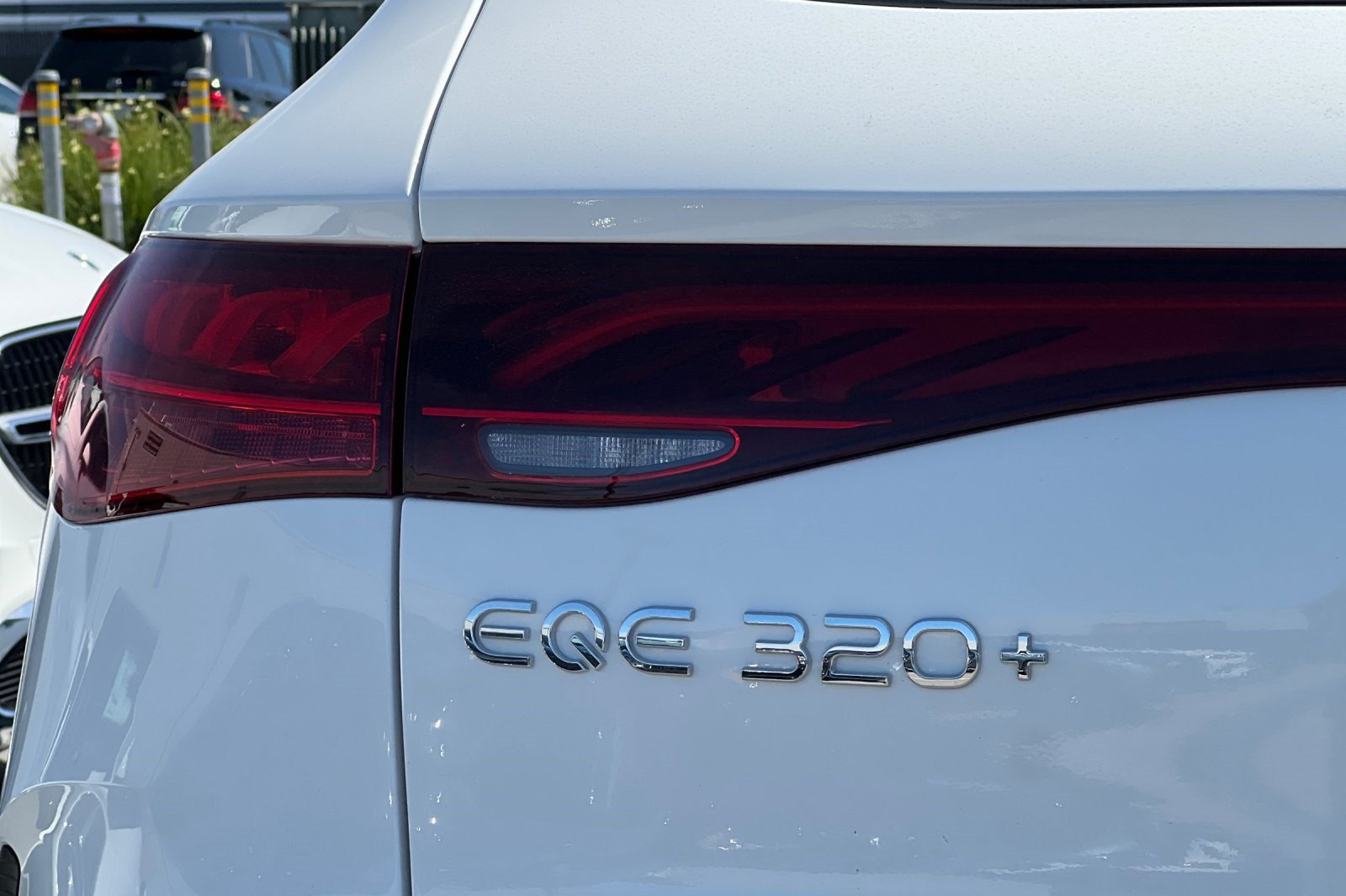 New 2026 Mercedes-Benz EQE 320+ SUV image 25