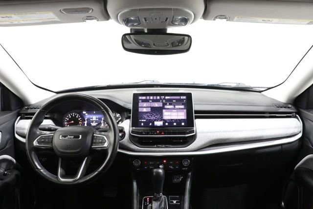 Used 2022 Jeep Compass Latitude w/ Convenience Group AWD/4WD image 13