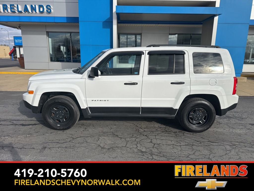 Used 2016 Jeep Patriot Sport image 2