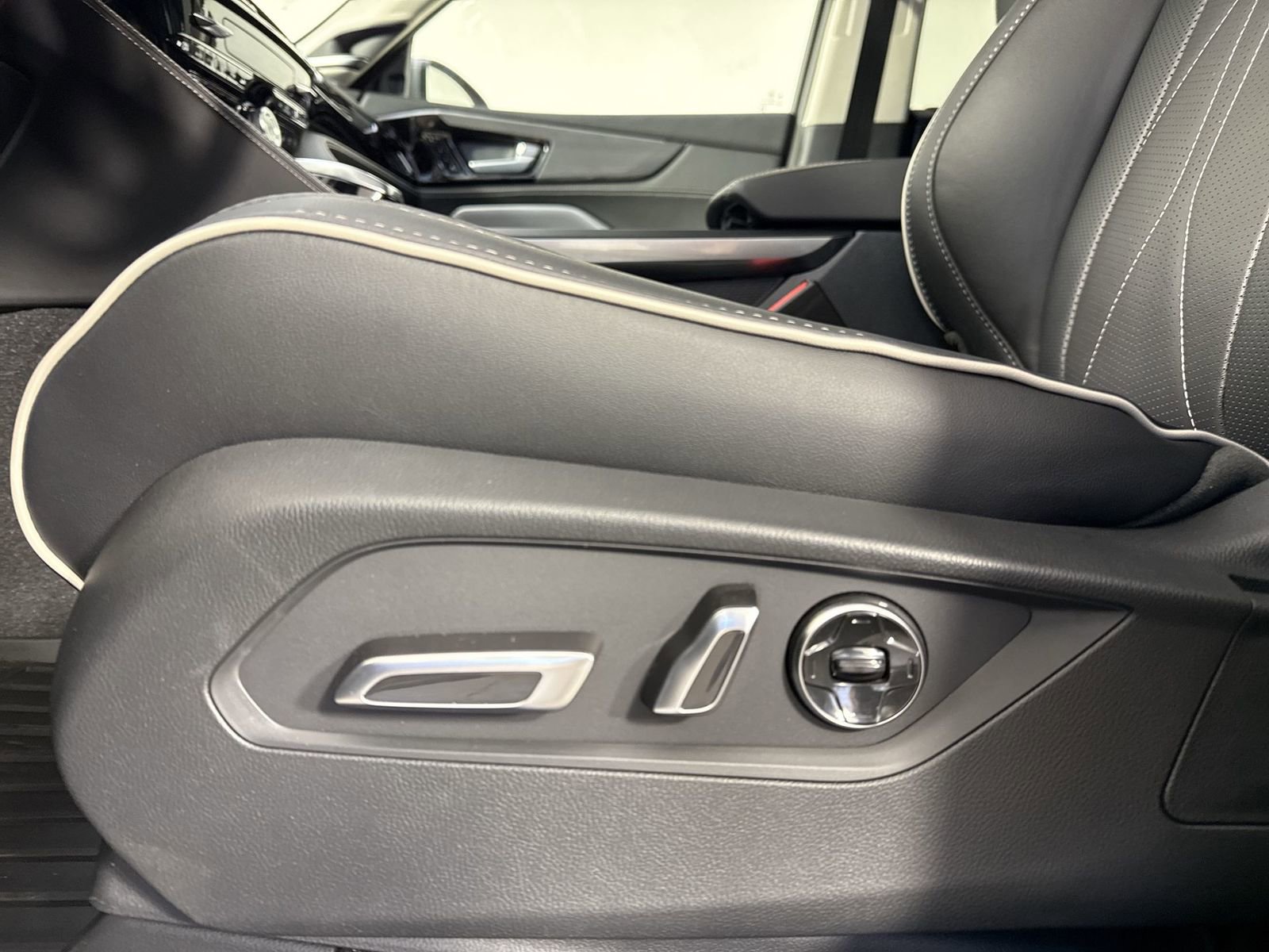 New 2026 Acura MDX SH-AWD w/ Advance Package image 21